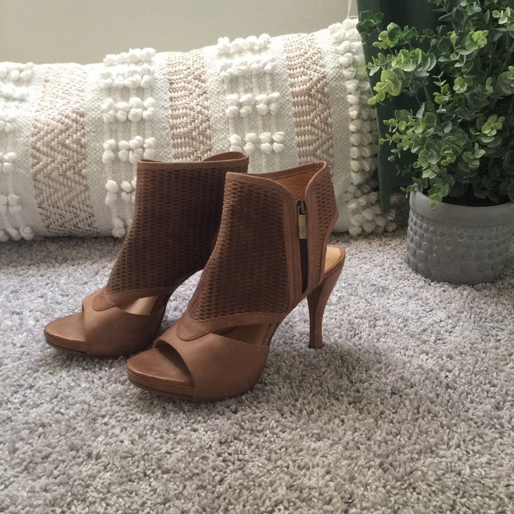 Genuine leather Italian heels size 8.5-9